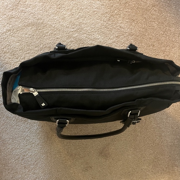 Tumi Black Tote Bag - Picture 9 of 16